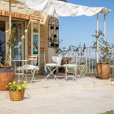Le Libellule Relais 3*